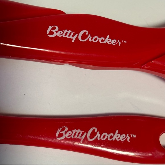 Betty Crocker 5 Pc Set Kitchen utensils spatula’s salad tongs  basting brush - Picture 7 of 15